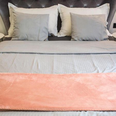 City Center Apartment Belgrado Buitenkant foto