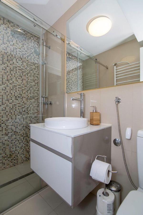 City Center Apartment Belgrado Buitenkant foto