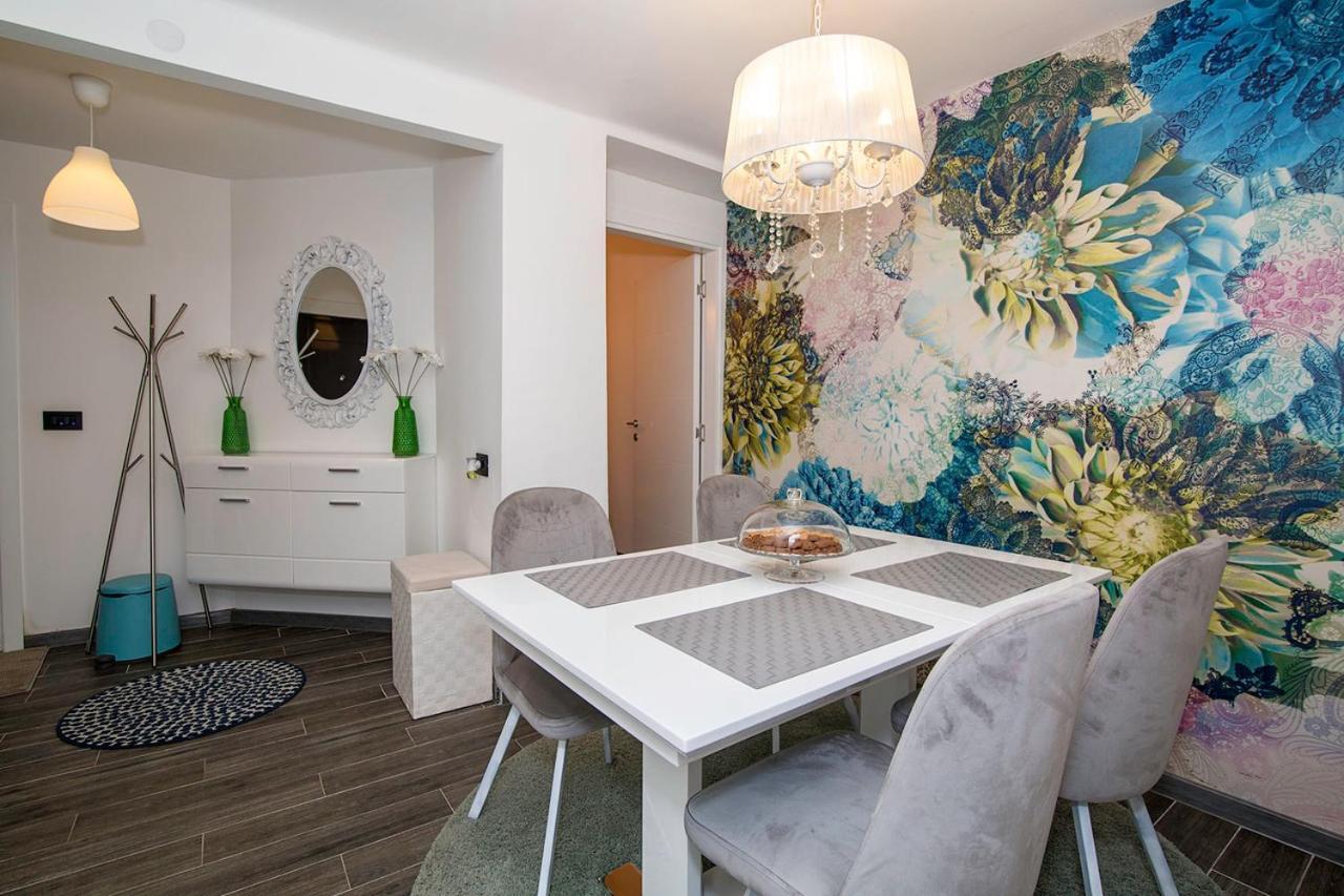 City Center Apartment Belgrado Buitenkant foto