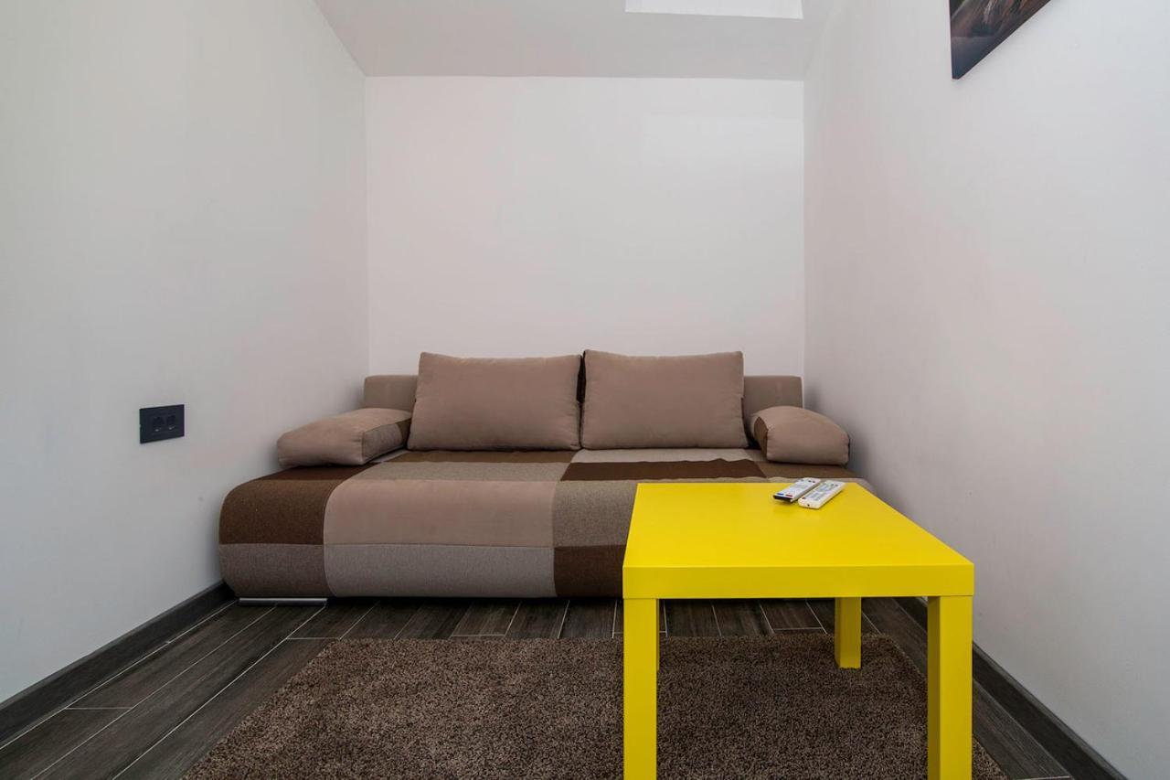 City Center Apartment Belgrado Buitenkant foto