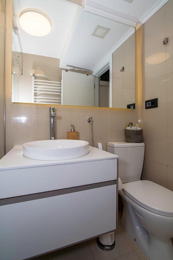 City Center Apartment Belgrado Buitenkant foto