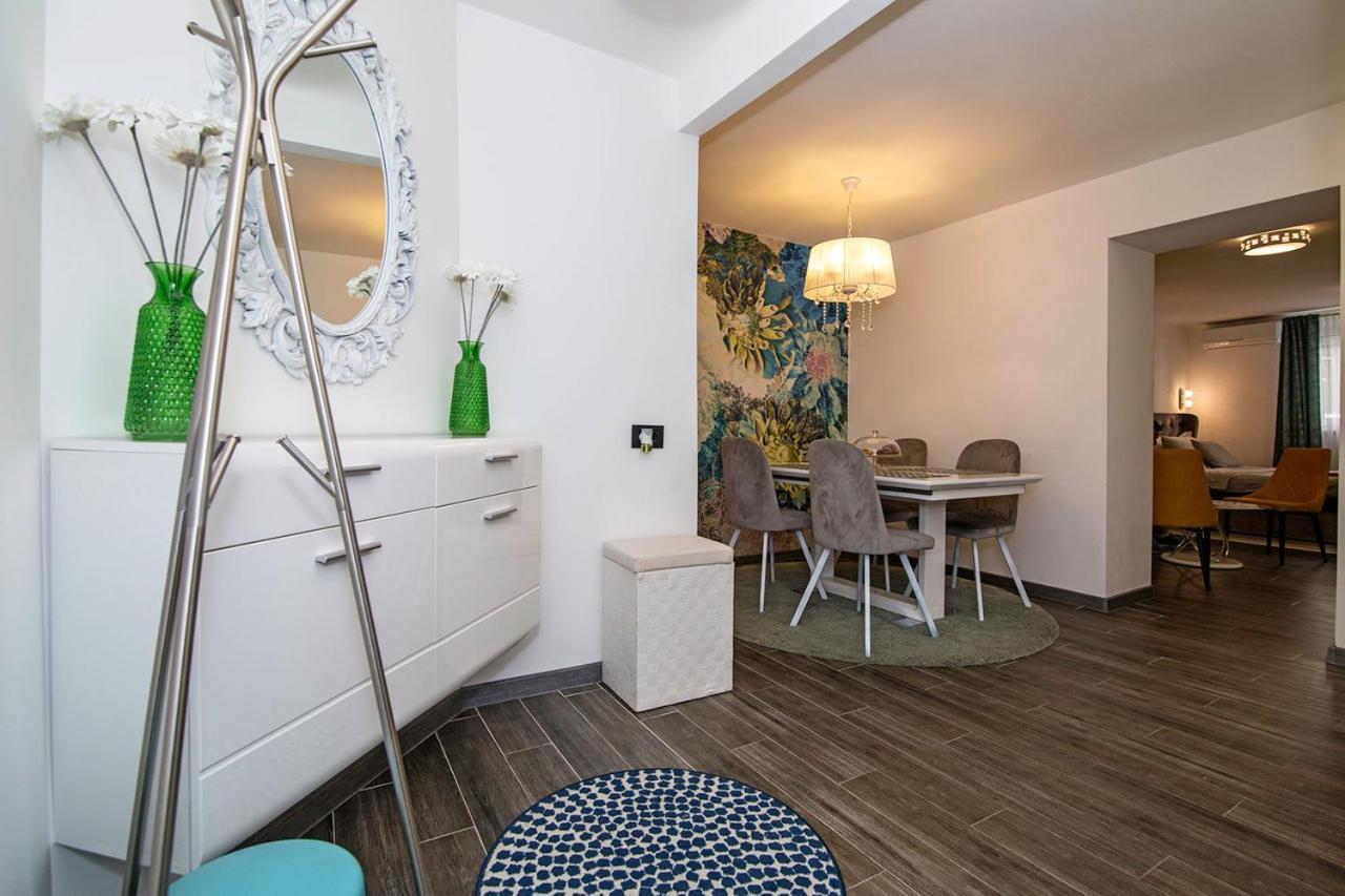 City Center Apartment Belgrado Buitenkant foto